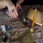 Tarotkaartenleggen.nl - kaartlegger Donna
